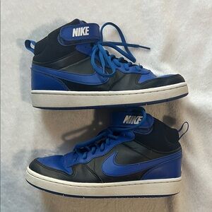 Nike Men’s Mid-Top Sneakers in Black and Royal Blue